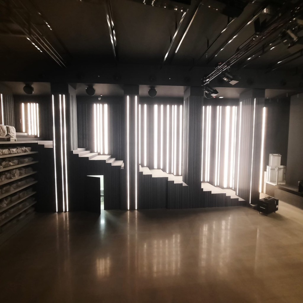 iluminación auditorio arkabia